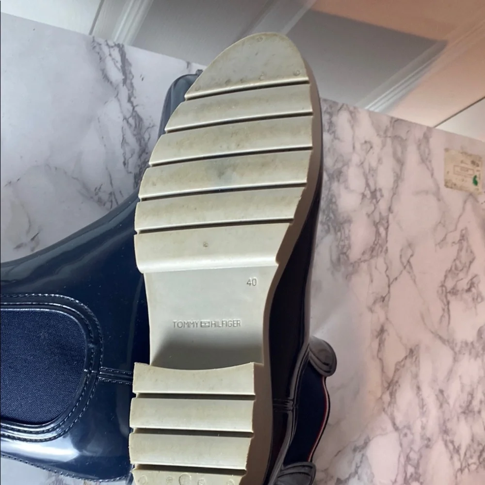Tommy Hilfiger Blue and White Rain  Chelsea Boots Size 9 Nautical